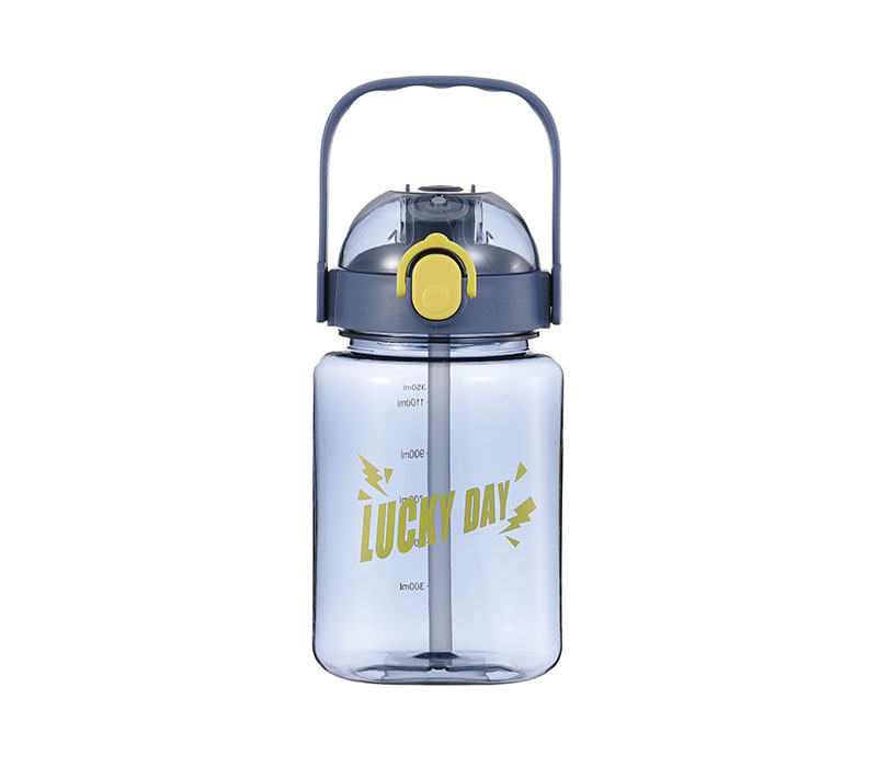 Sports bottle 02