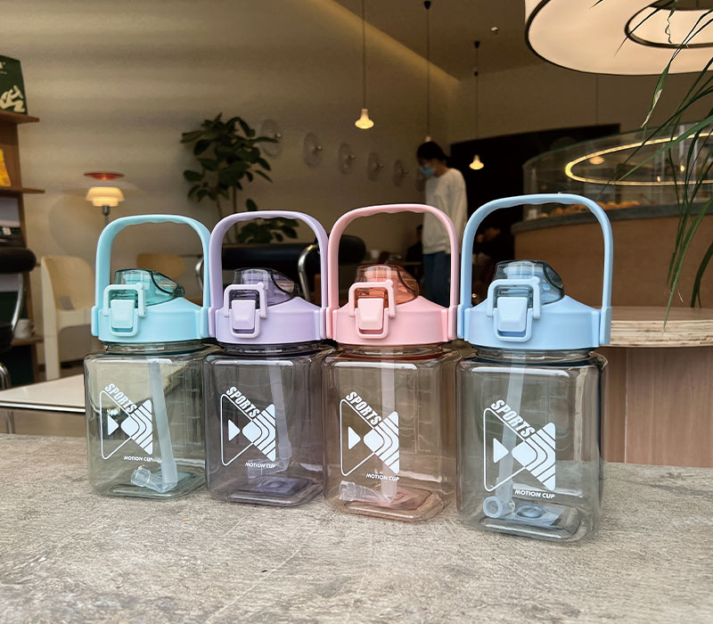 Sports bottle 02