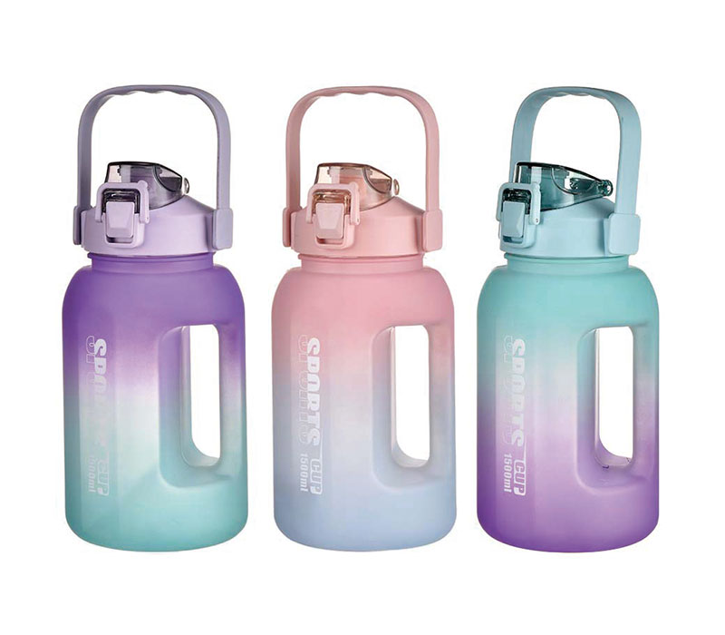 Sports bottle 02
